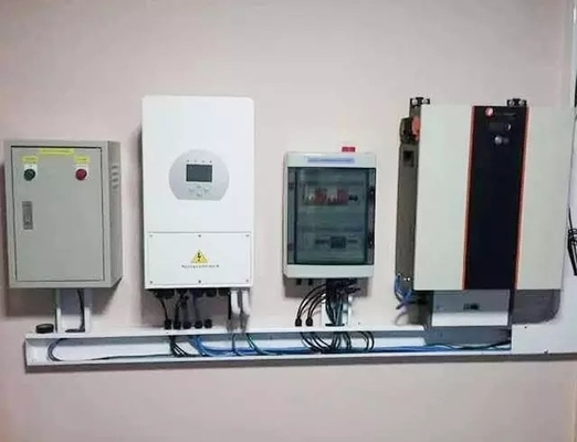 48Vdc/51.2Vdc trên hệ thống năng lượng mặt trời lưới 5kw 6kw 10kw Với pin Lifepo4