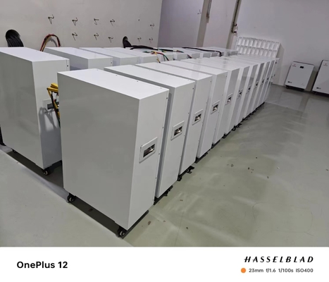 10.24kWh-30kwh pin lưu trữ năng lượng mặt trời Lithium-ion Output Power Range cho kết nối lưới điện